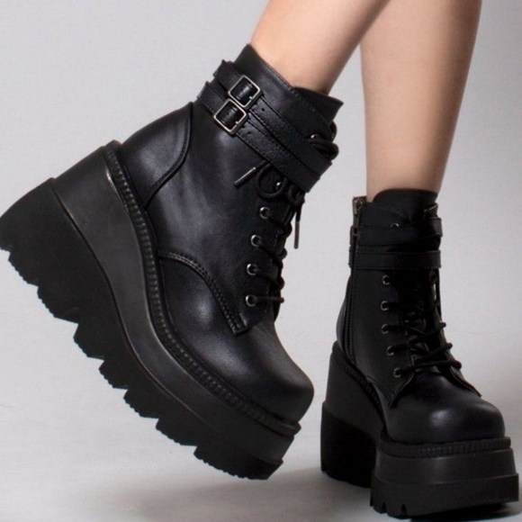 ♥︎NIB Demonia Platform Ankle Boots♥︎ - Picture 3 of 12